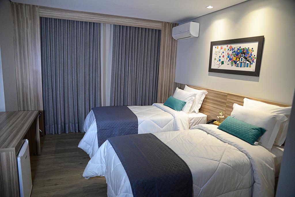 Dubai Hotel